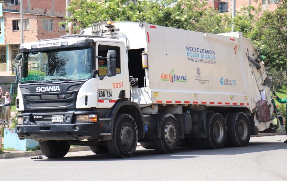 Consulte los horarios y frecuencias de recolección de residuos en Suba a través del mapa de Área Limpia y disponga sus residuos en el horario correcto.